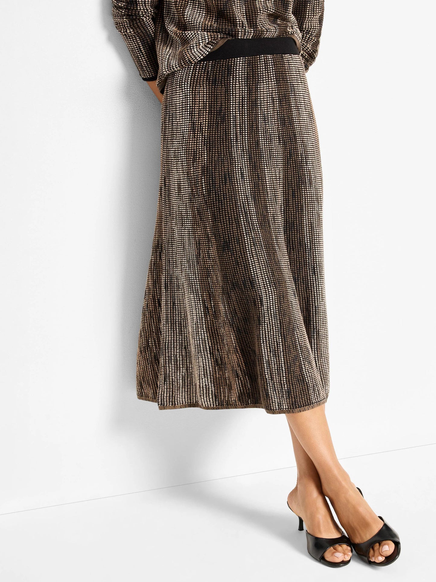 Ombre Pixel Knit Skirt