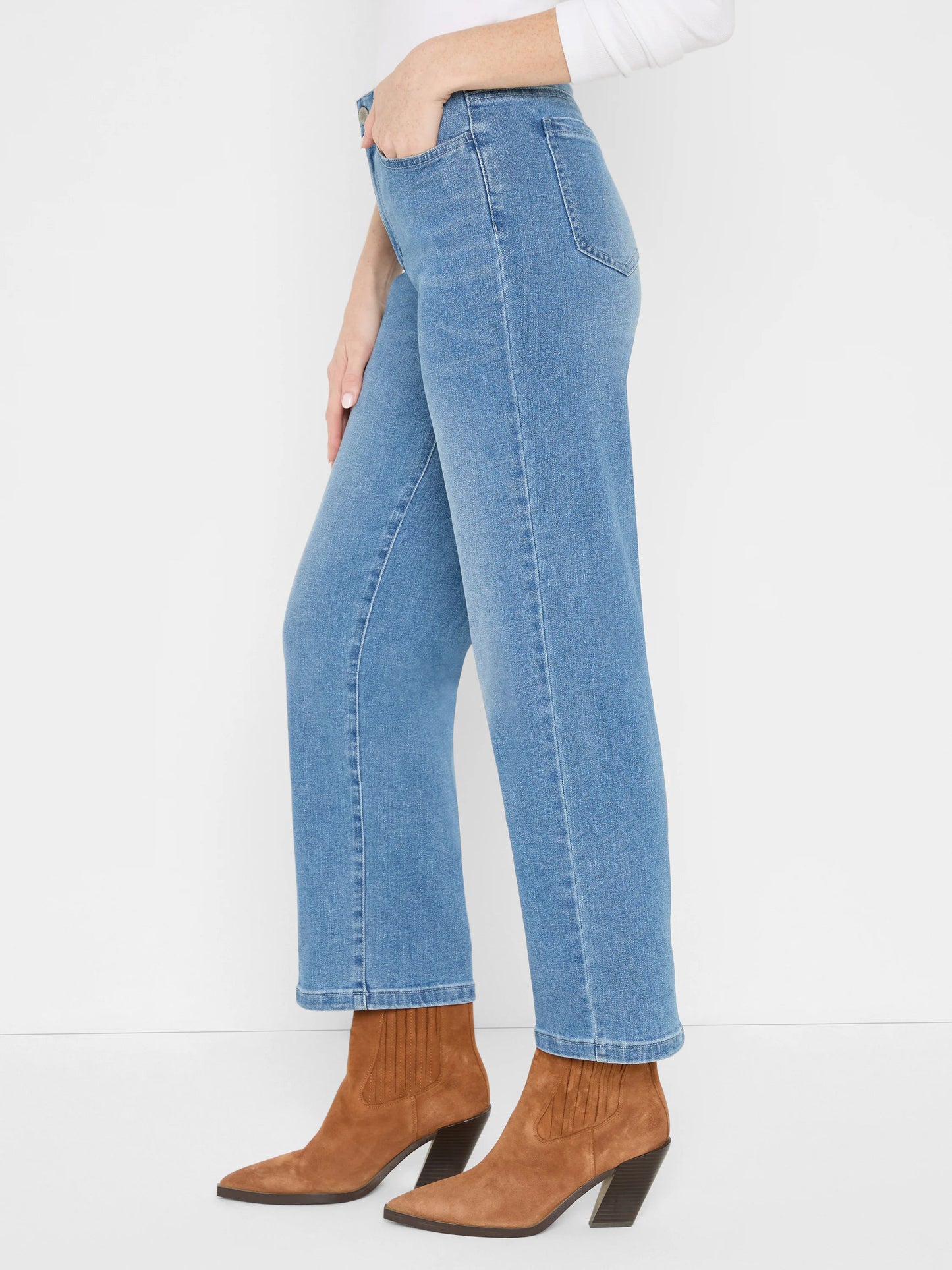 Recess Straight Ankle Jeans