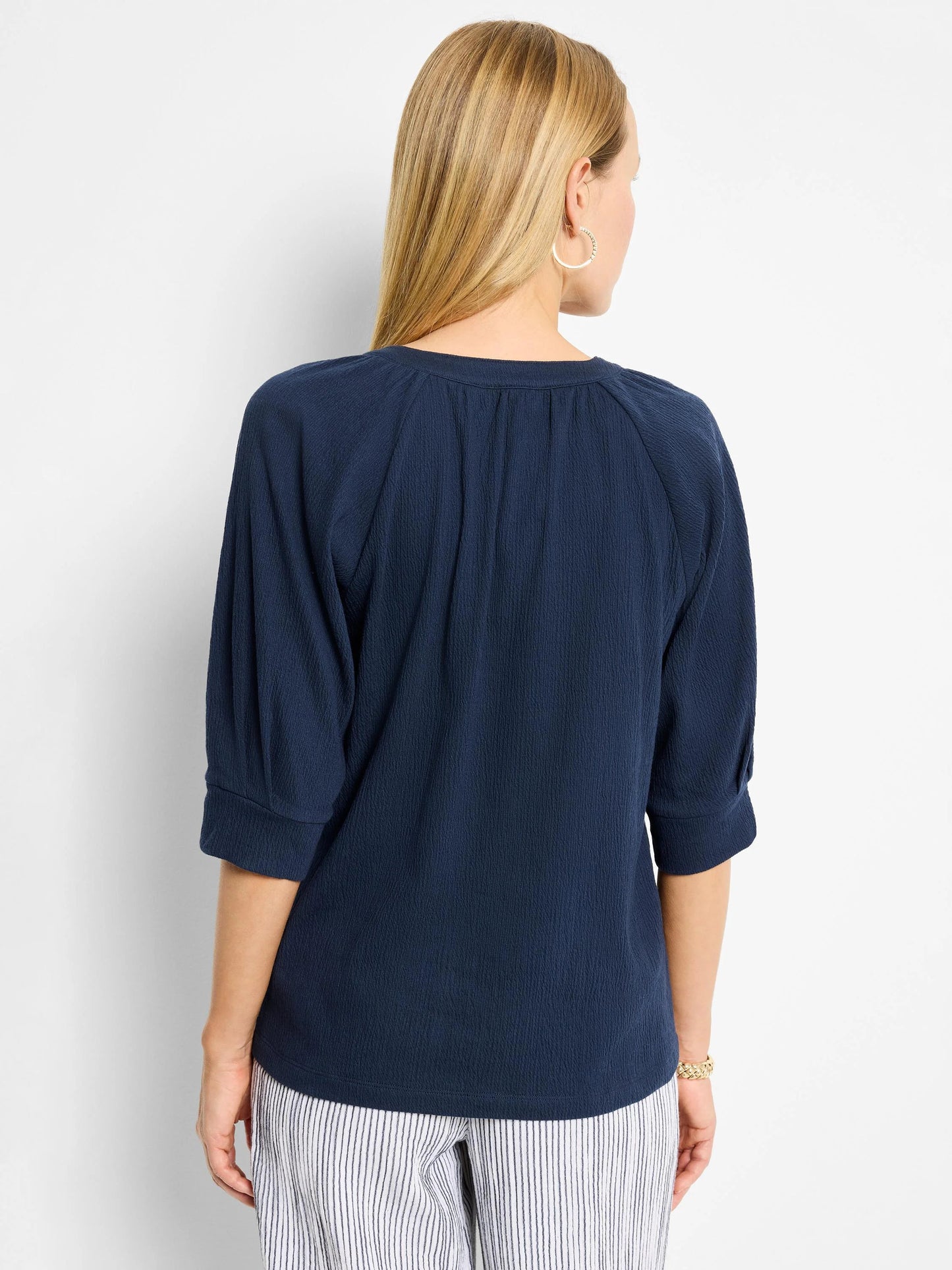 Crinkle Knit Café Top