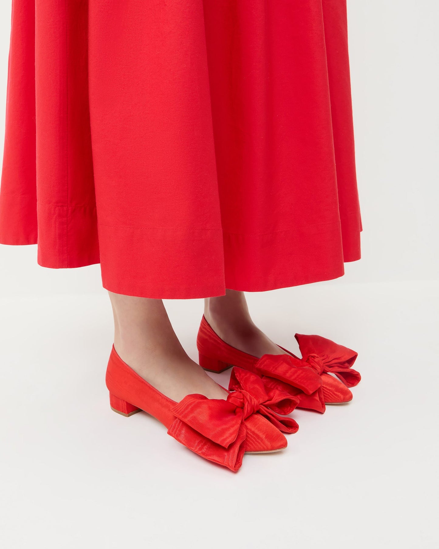 Noa Red Moiré Bow Flat
